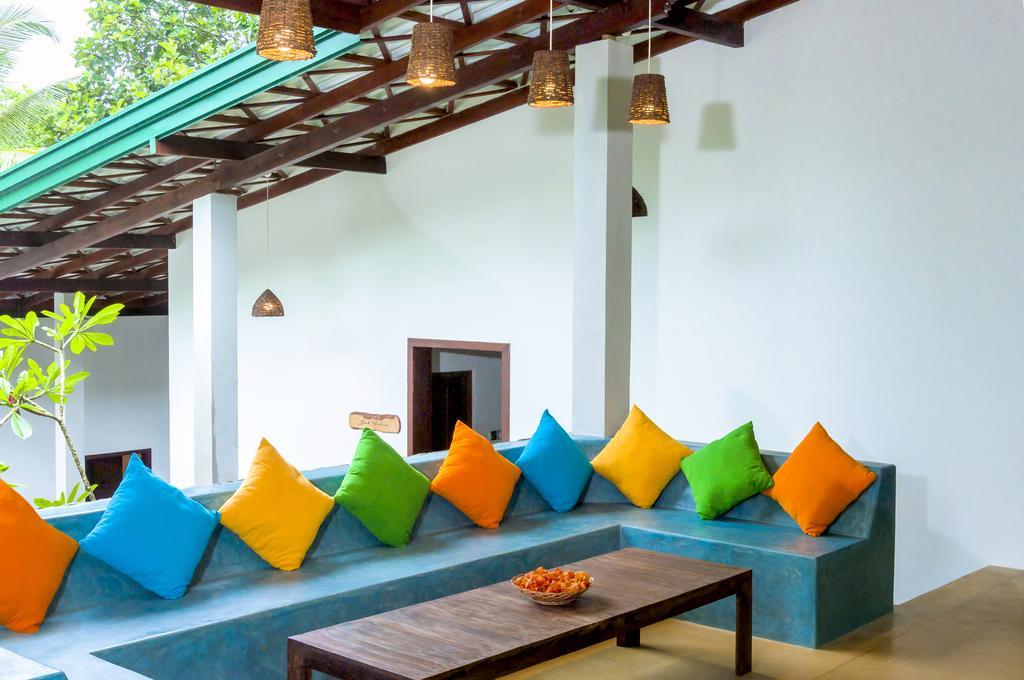 Garcinia Leaf Hotel Hikkaduwa Buitenkant foto