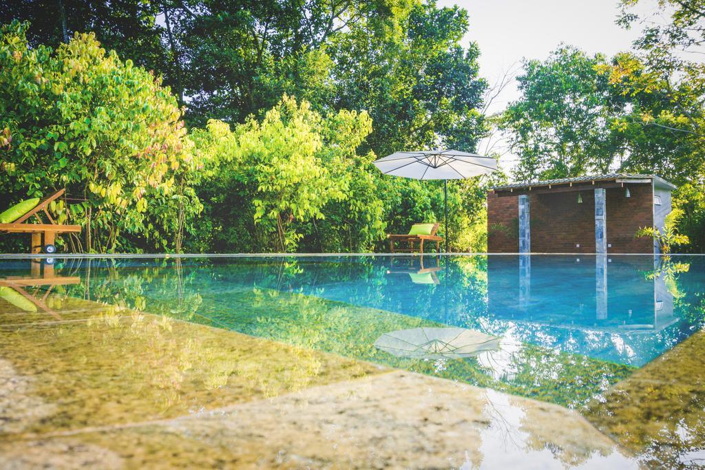 Garcinia Leaf Hotel Hikkaduwa Buitenkant foto